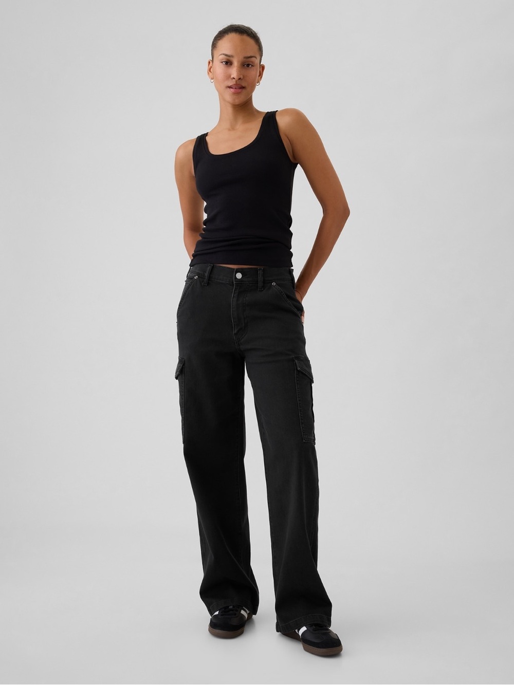 ‘90s loose mid rise cargo jean